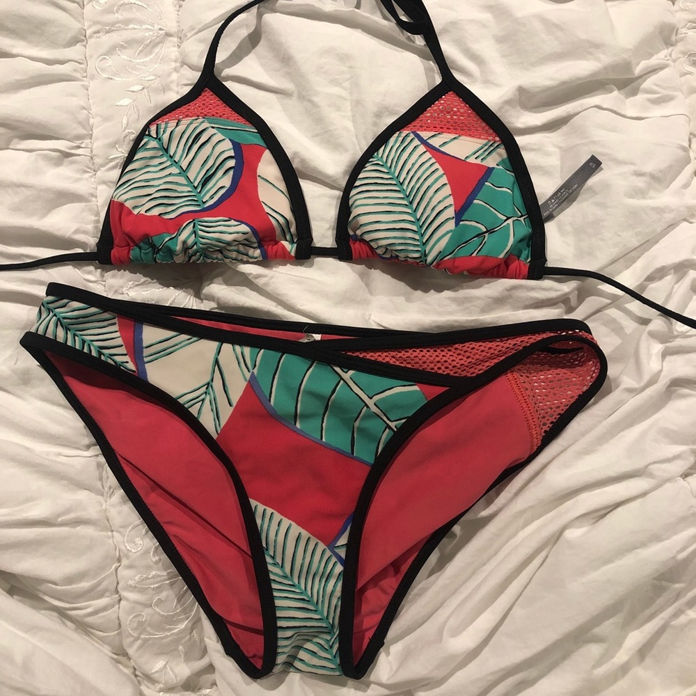 String bikini